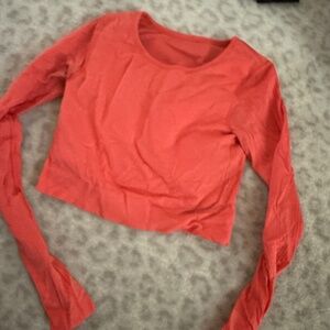 Lululemon cropped long sleeve